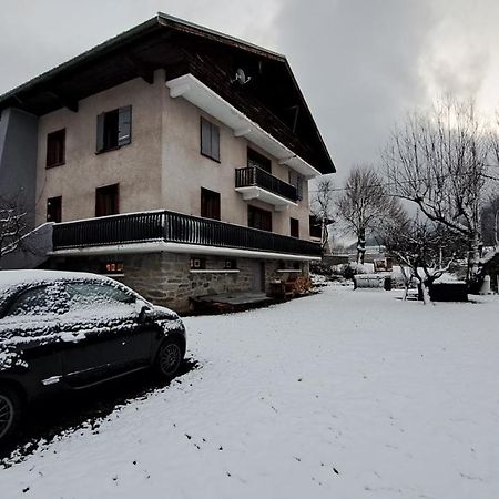 Tres Bel Appartement Dans Une Maison Avec Spa Séez Esterno foto